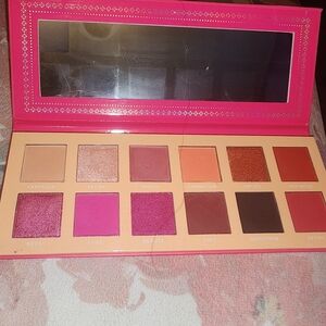 Ace Beaute pallet